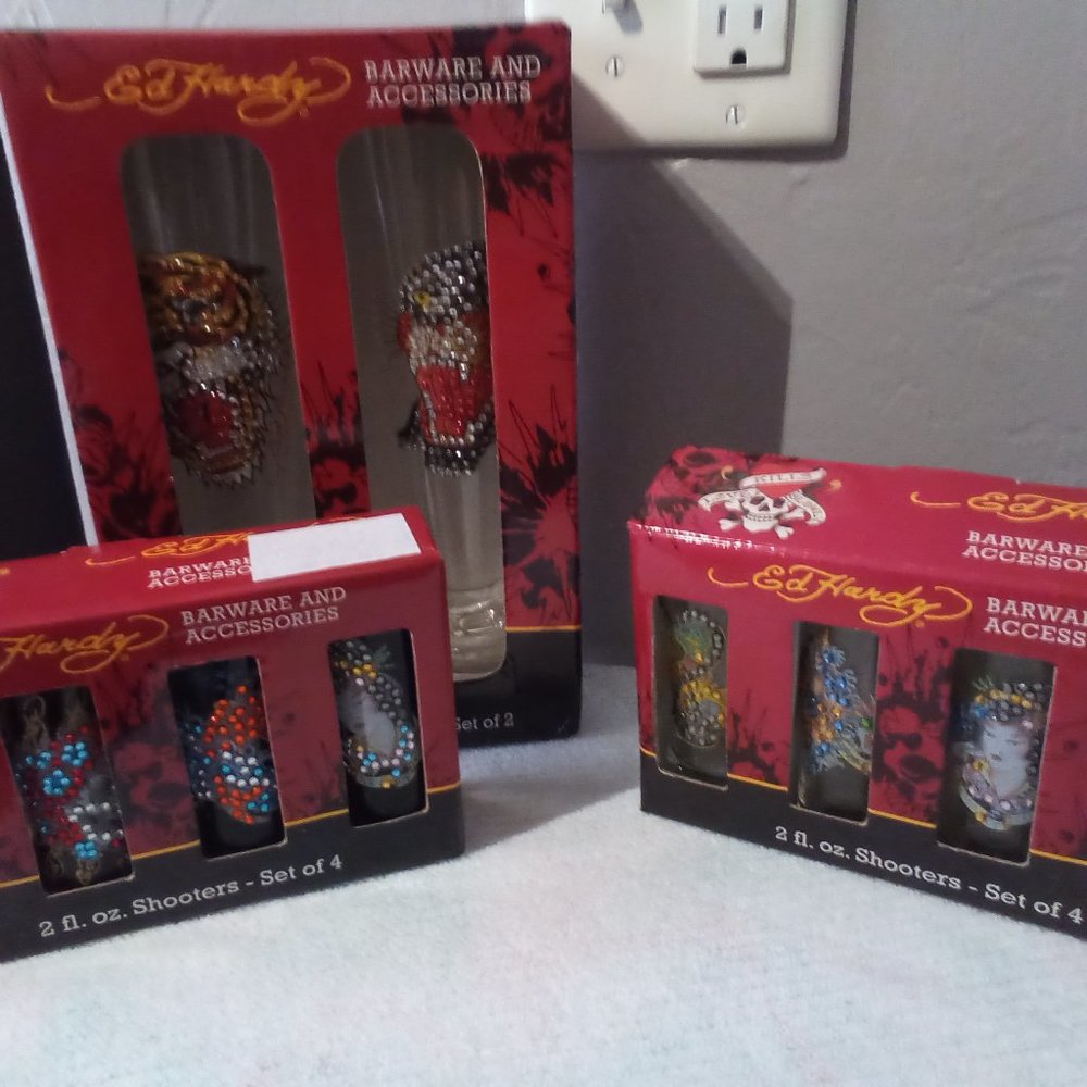 Ed Hardy bar ware
